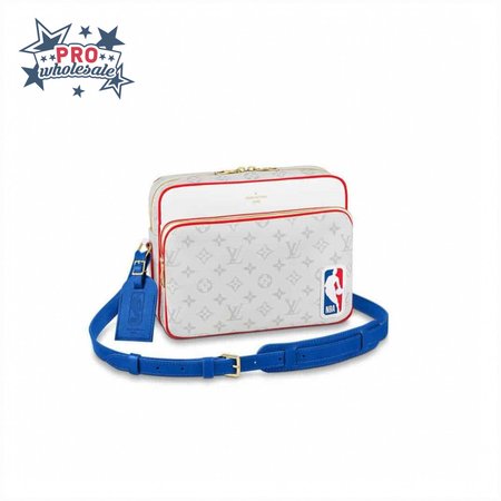 trio messenger bag m69443