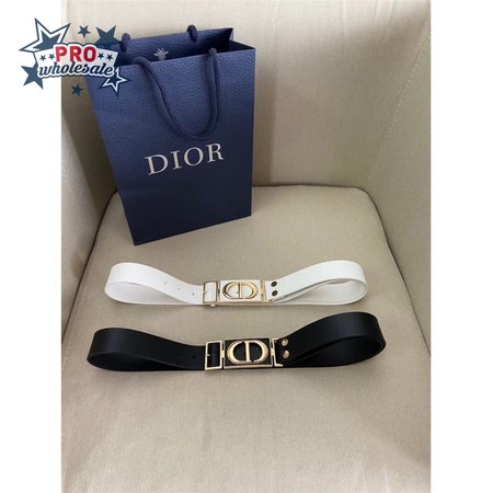 Dior CD 30 Montaigne belt