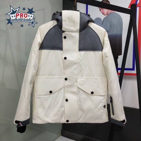Moncler Down Jacket MC330185