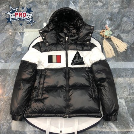 Moncler Gary Down Jacket MC330072