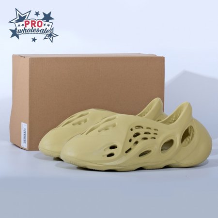 ADIDAS YEEZY FOAM RUNNER SULFUR 37-48.5