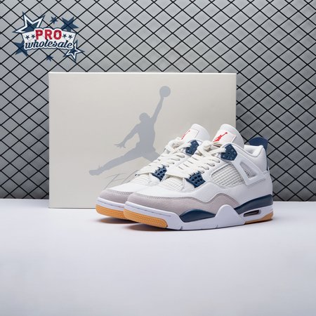 Jordan 4 SB "Summit White/Navy" DR5415-100 Unisex