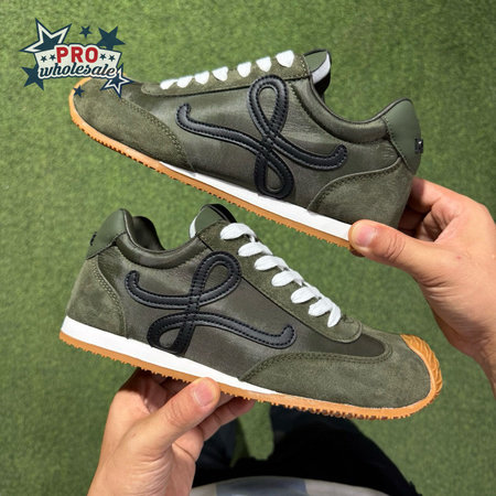 LOEWE Flow Runner Olive Green and Black